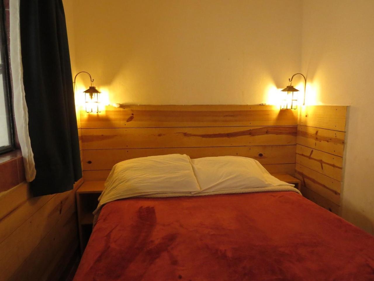 La Catrina Hostel Альенде Экстерьер фото